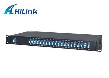 40CH AAWG DWDM وحدة MUX DEMUX واحدة الألياف 0.7M طول C21-C60 LC / UPC موصل